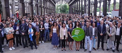 photo de groupe : participants de la NDW 2018 sous les Nefs à Nantes.